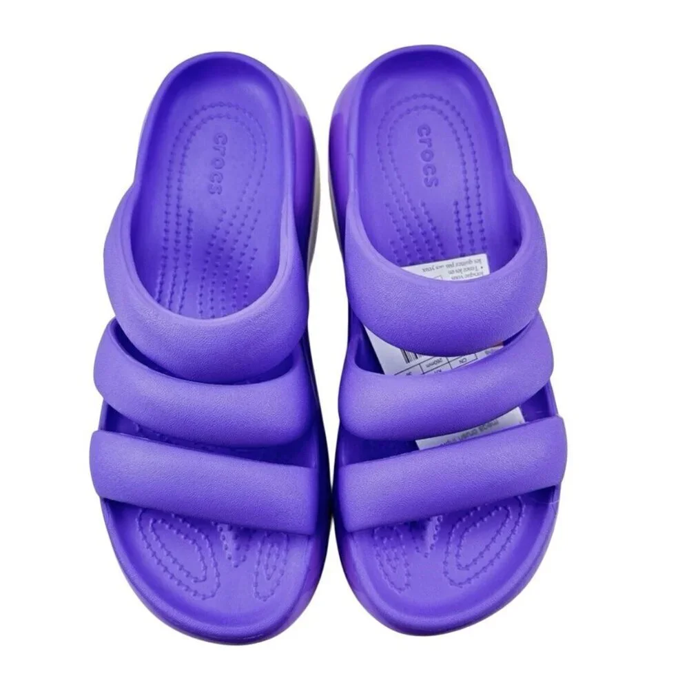 CROCS nwt mega